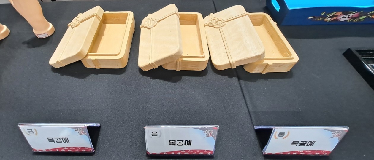 b474bdcdcff90f3750f7b39e1691d62f_1758591991_6117.jpg